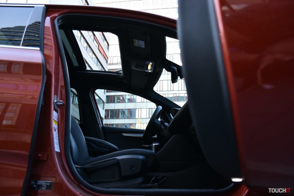 BMW 225xe Active Tourer