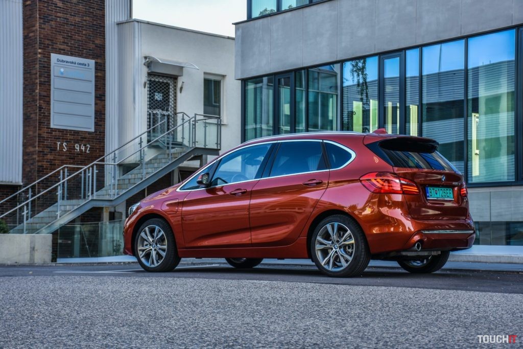 BMW 225xe Active Tourer