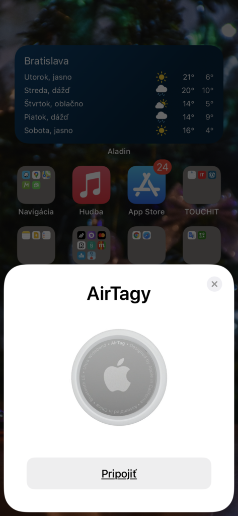 Apple AirTag