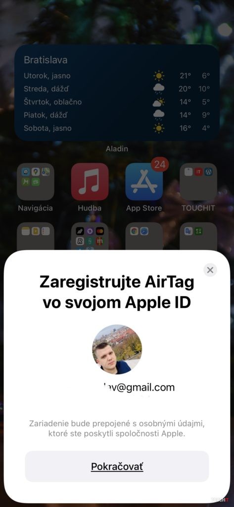 Apple AirTag