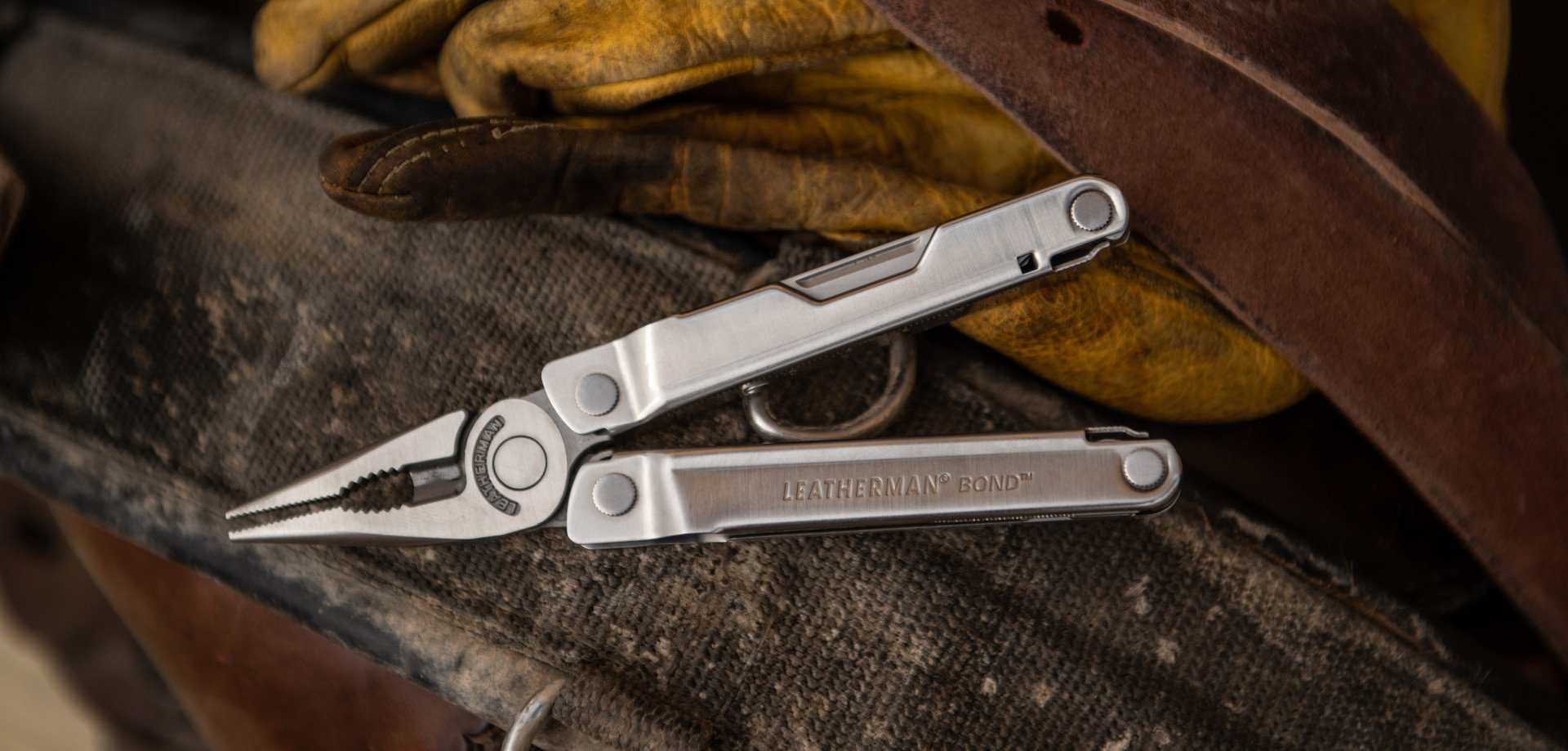 Legenda sa vracia, na svete je BOND