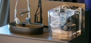 Slovák ohromil svet tým, že vymyslel najúspornejšie WC na svete. Pozrite si ako funguje (VIDEO TOUCHIT)