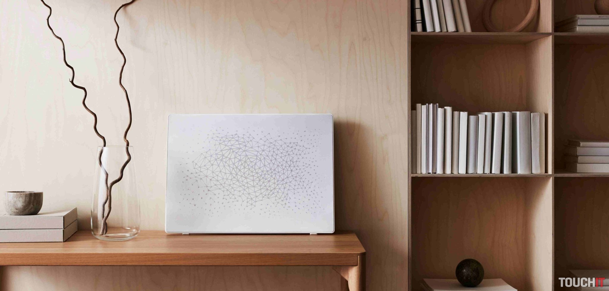 Na slovenský trh prichádza efektívna kombinácia obrazu a reproduktora