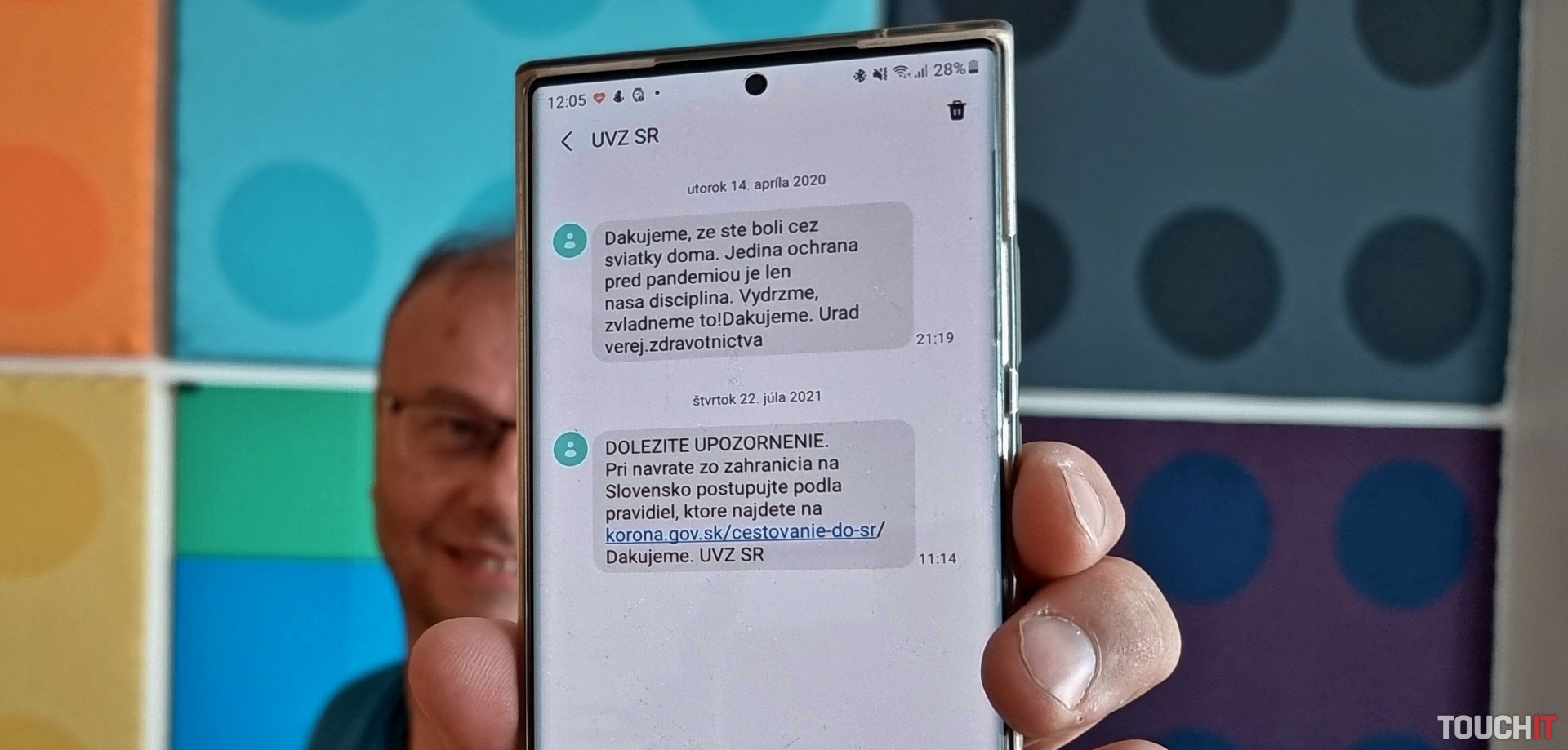 Čo sa stane s údajmi, ktoré uvedieme do formulára eHranica? A ako je to naozaj so sledovaním vašich mobilov?