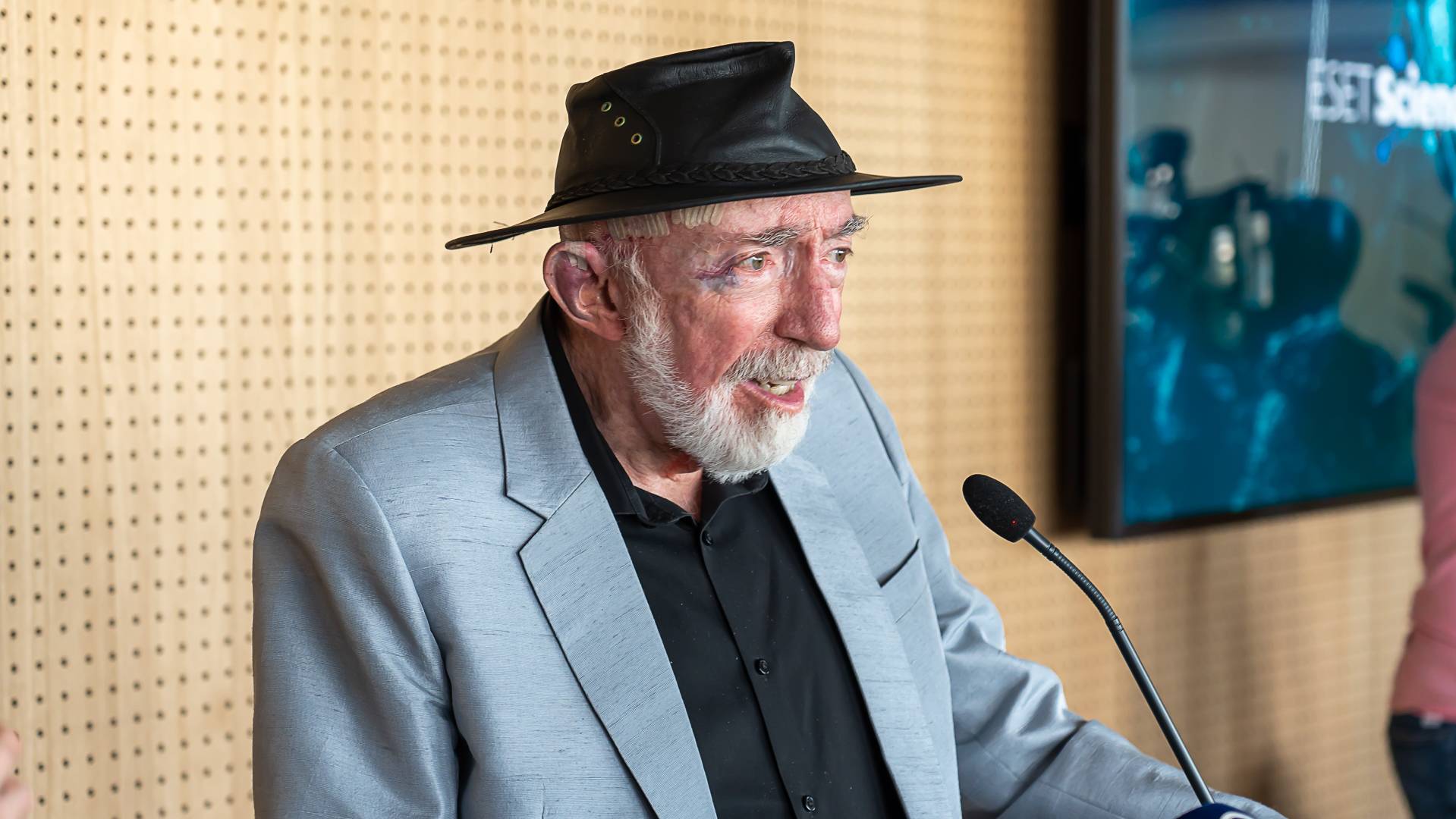 Na Slovensko prišiel významný astrofyzik