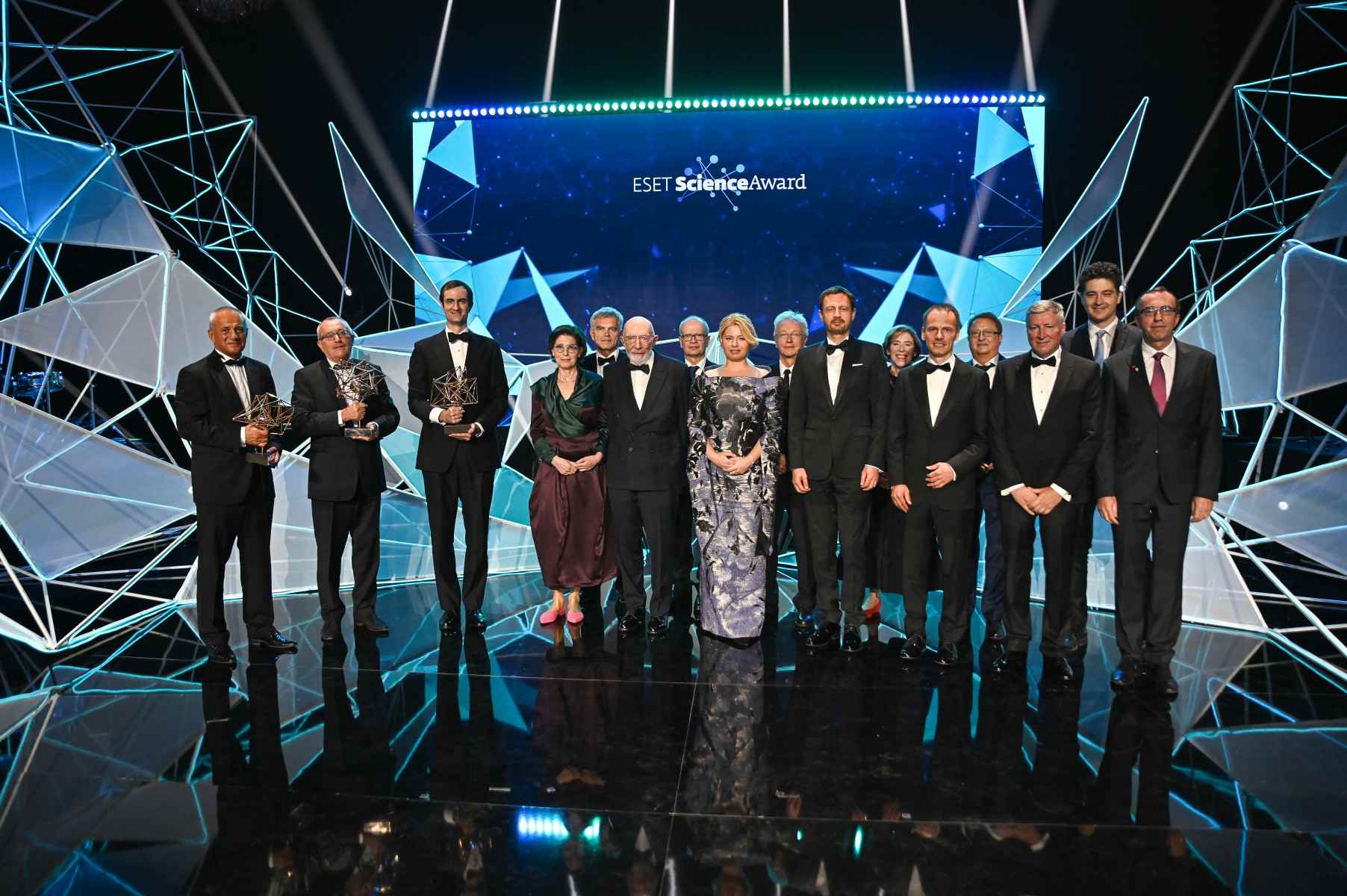 Ocenenie excelentných vedcov ESET Science Award má tohtoročných laureátov