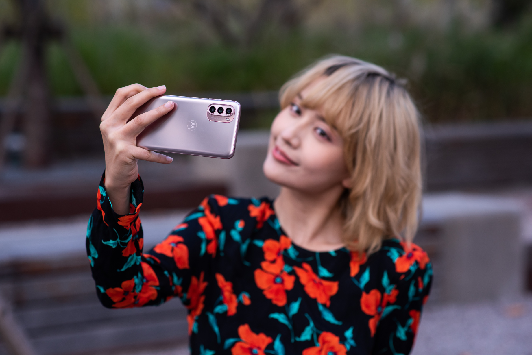 Motorola má nové smartfóny. Kopíruje od Samsungu?