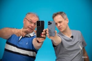 iPhone 13 Pro verzus Galaxy S21 Ultra (TEST a VIDEO)