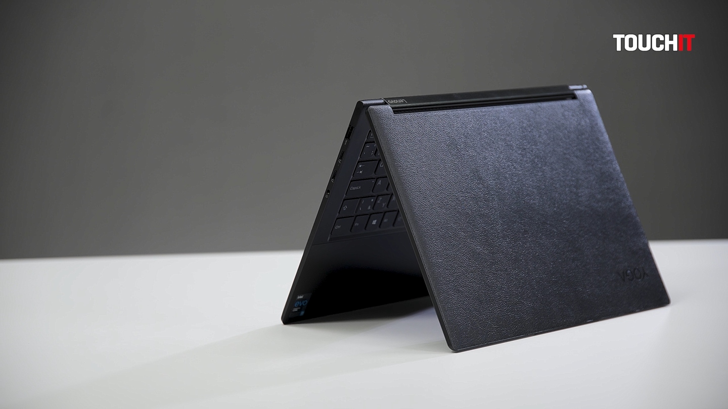 Lenovo Yoga 9i: Notebook v koži