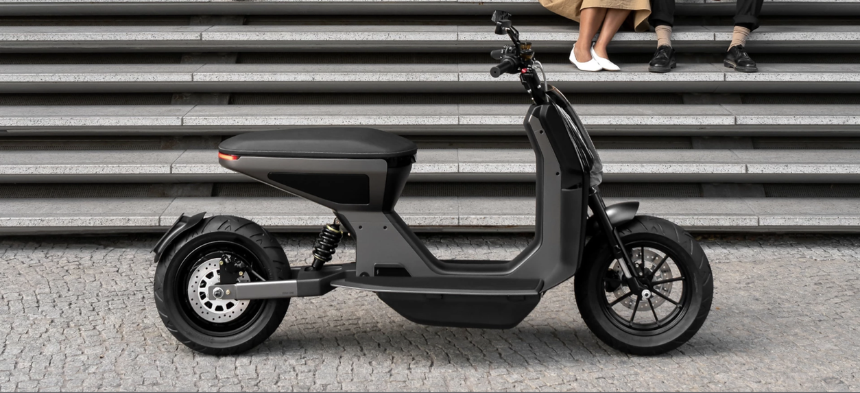 Naon Zero-One: Elektrický skúter s&nbsp;unikátnym dizajnom