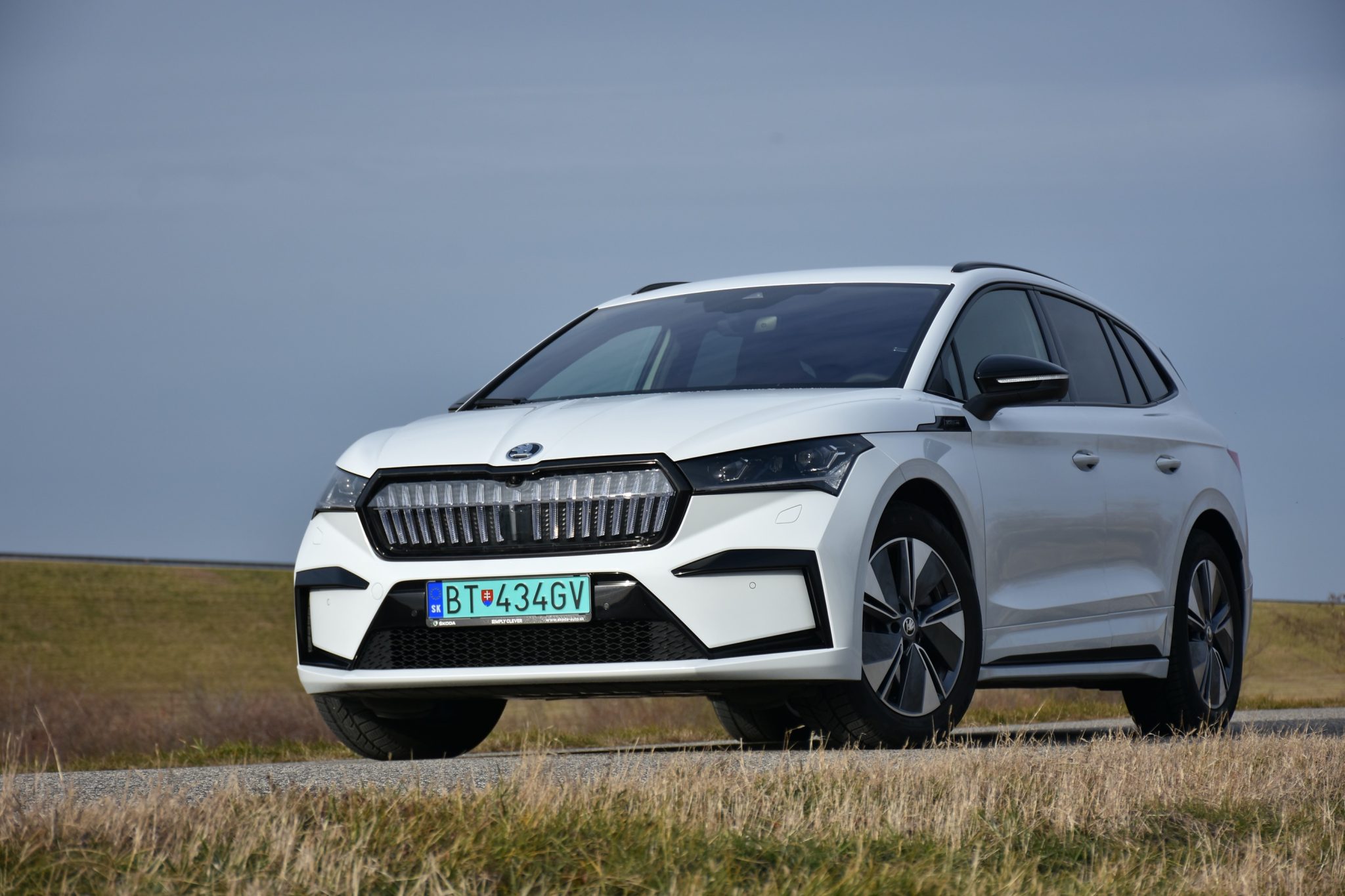 Škoda Enyaq iV 80X: S električkou do mesta i hôr (RECENZIA)