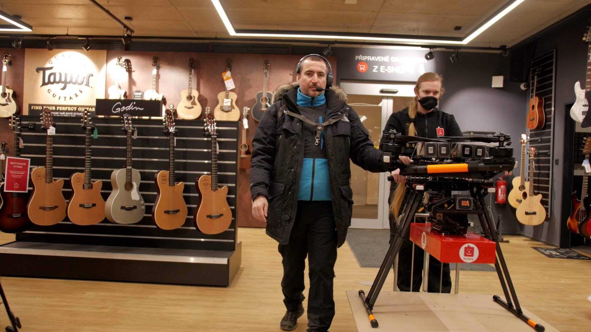 Dovoz tovaru dronom je už realitou aj v našich zemepisných šírkach