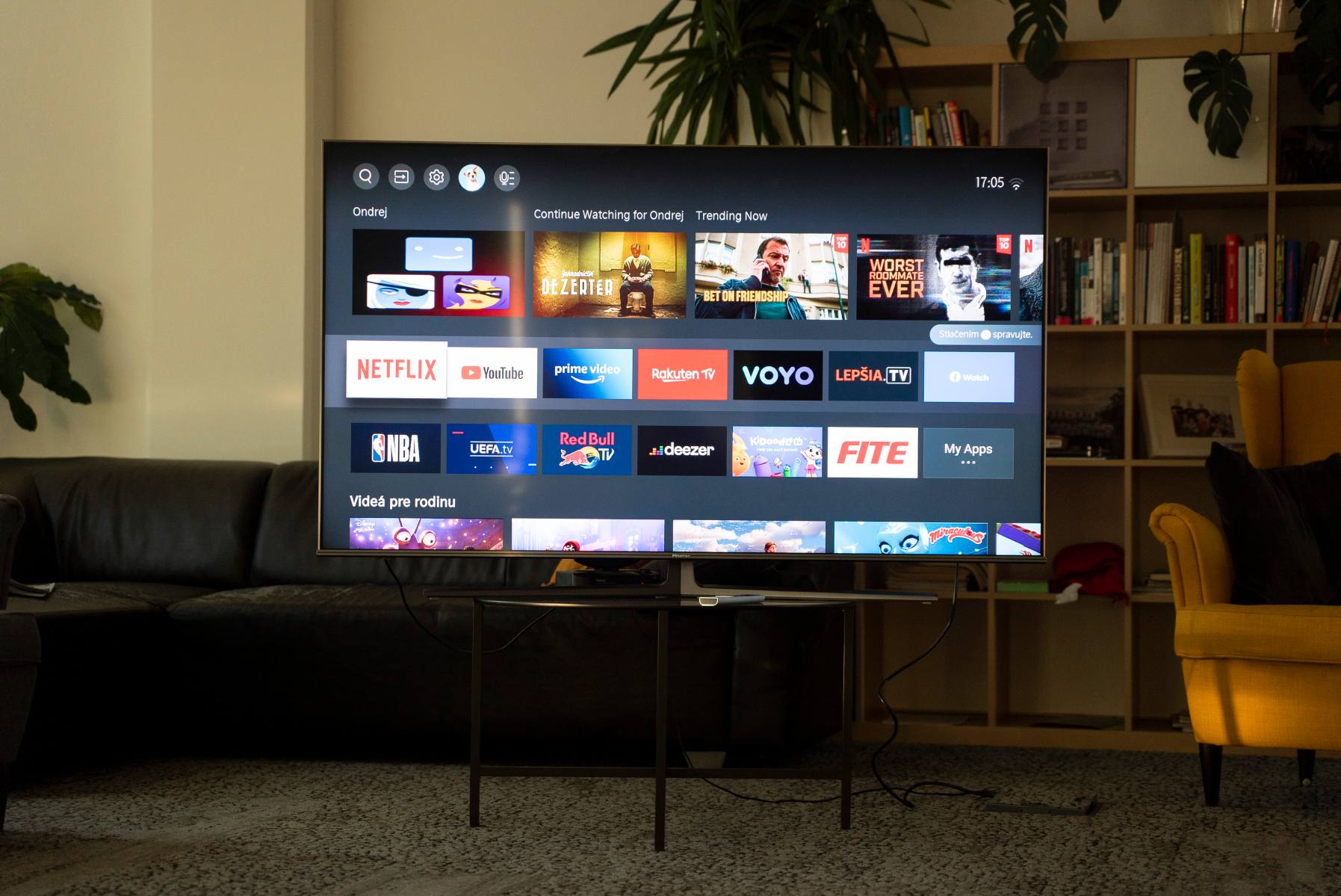 Hisense 65U8GQ: darček pre rodinu s kvalitným obrazom a dobrou cenou