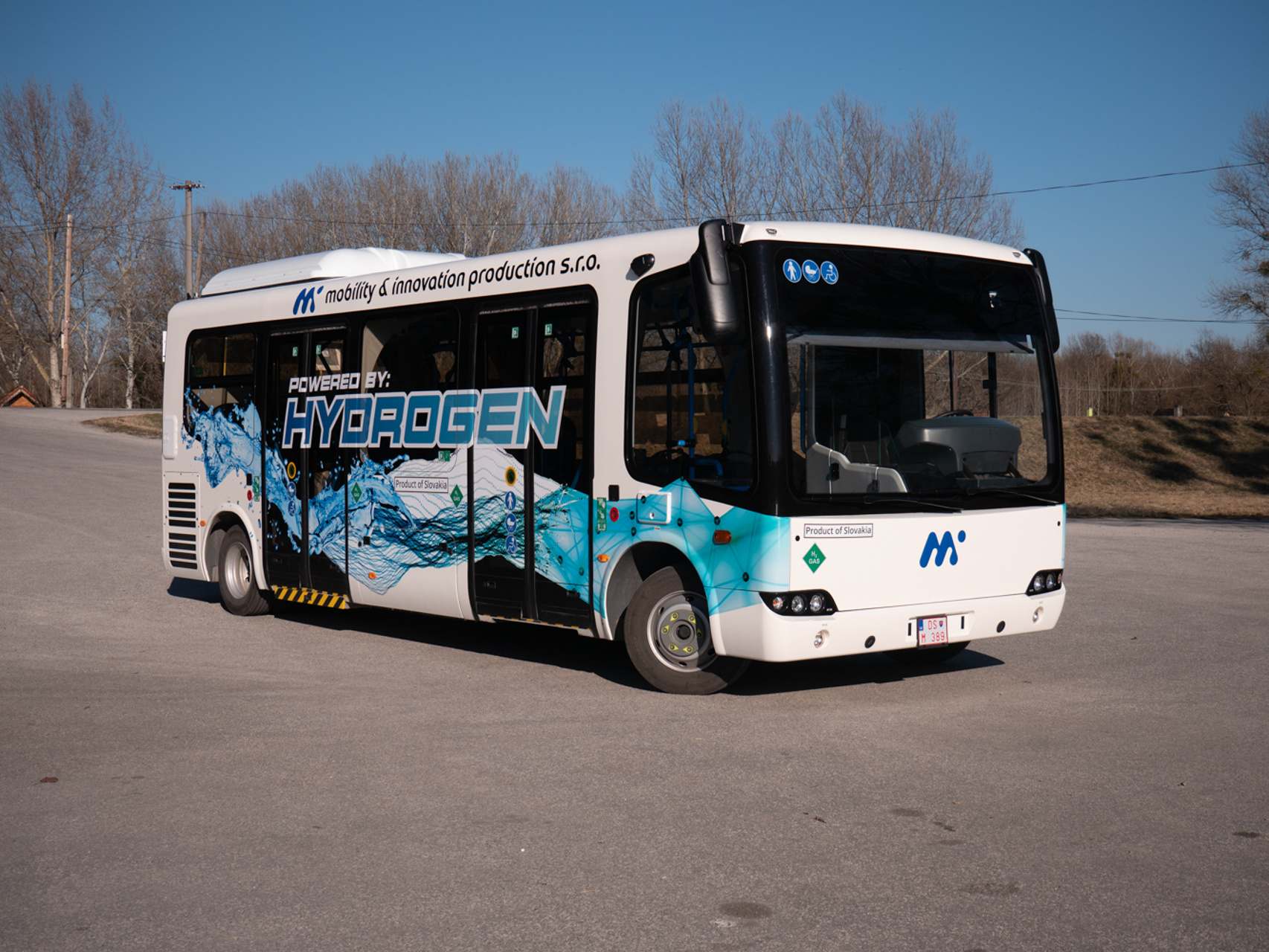 Slovensko má vlastný prvý mestský nízkopodlažný autobus na vodíkový pohon (VIDEO)