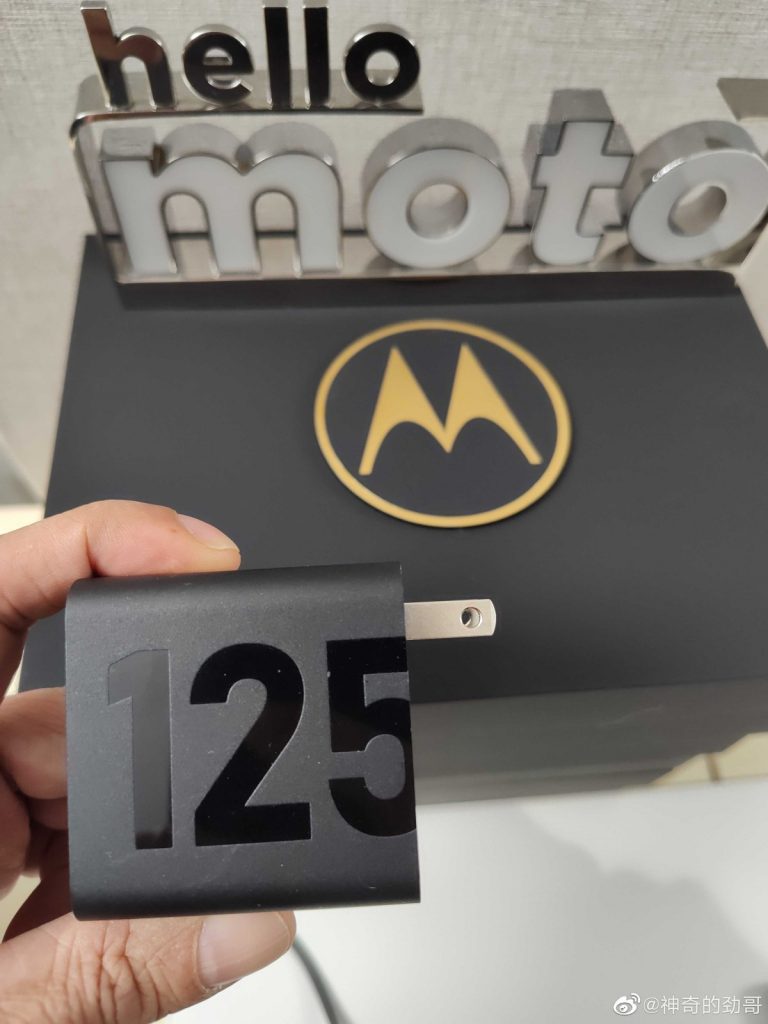 Motorola 125 W nabíjanie