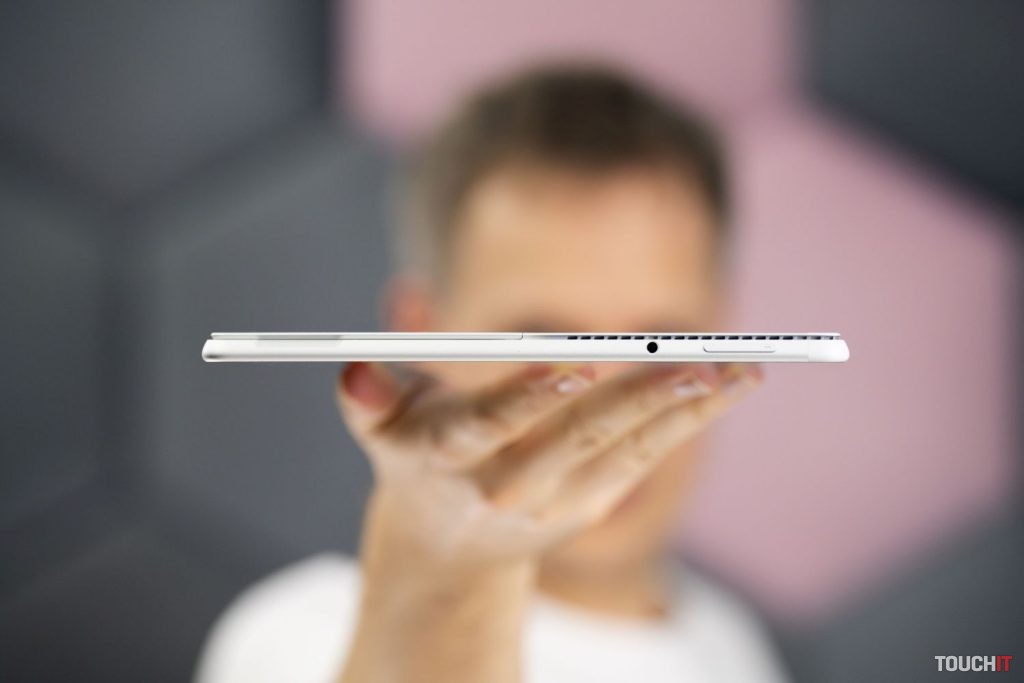 Microsoft Surface Pro 8