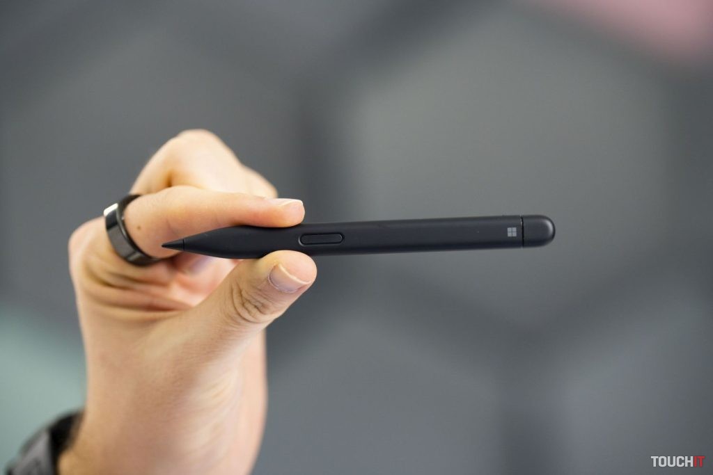 Microsoft Surface Pro 8