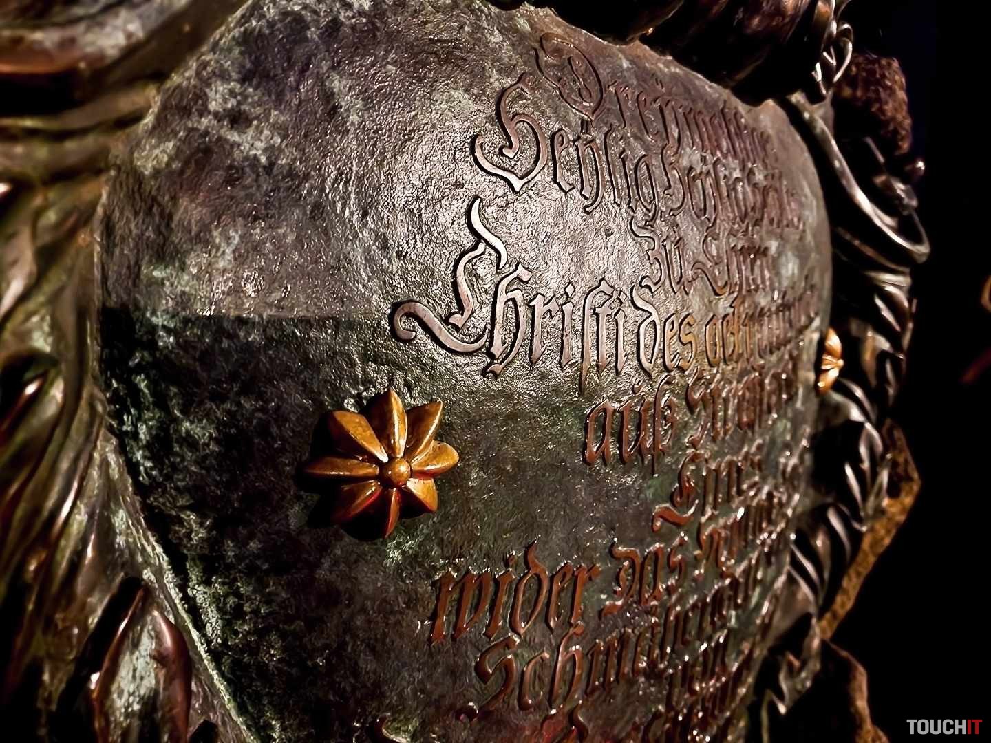 Tak takto fotí v noci Galaxy S22 Ultra (RECENZIA)