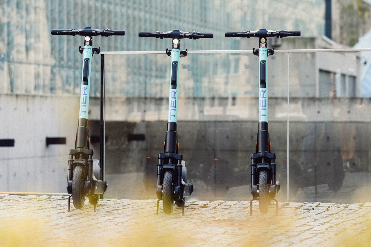 Elektrické kolobežky TIER sú už v Košiciach. Poznáme ceny a akcie