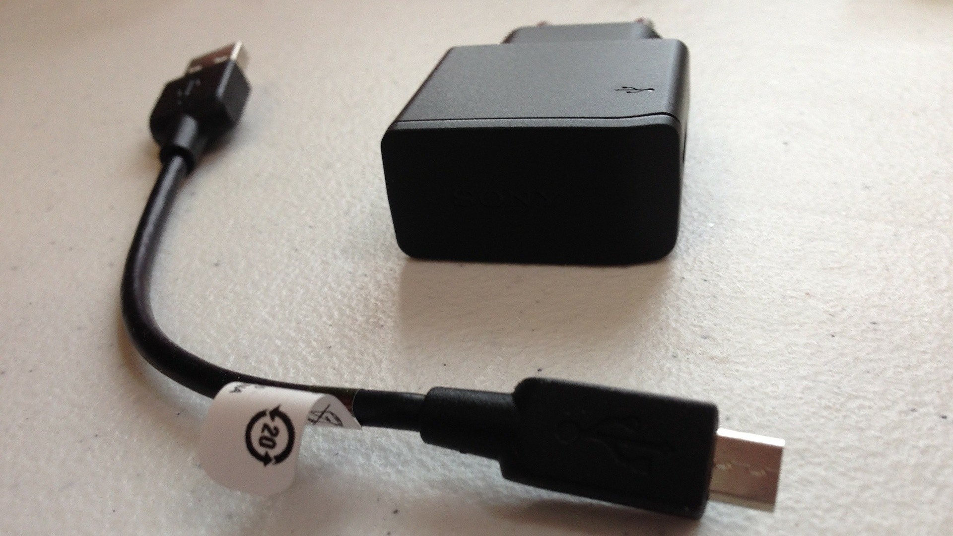 Koniec nabíjačiek k mobilom? Ďalší výrobca ich ruší