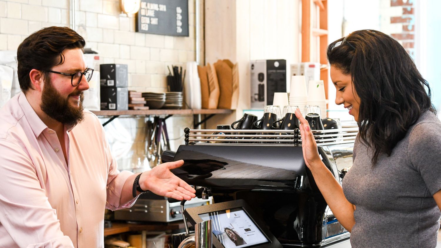 Pri platení už nebudeme potrebovať kartu ani smartfón: Zaplatíme úsmevom