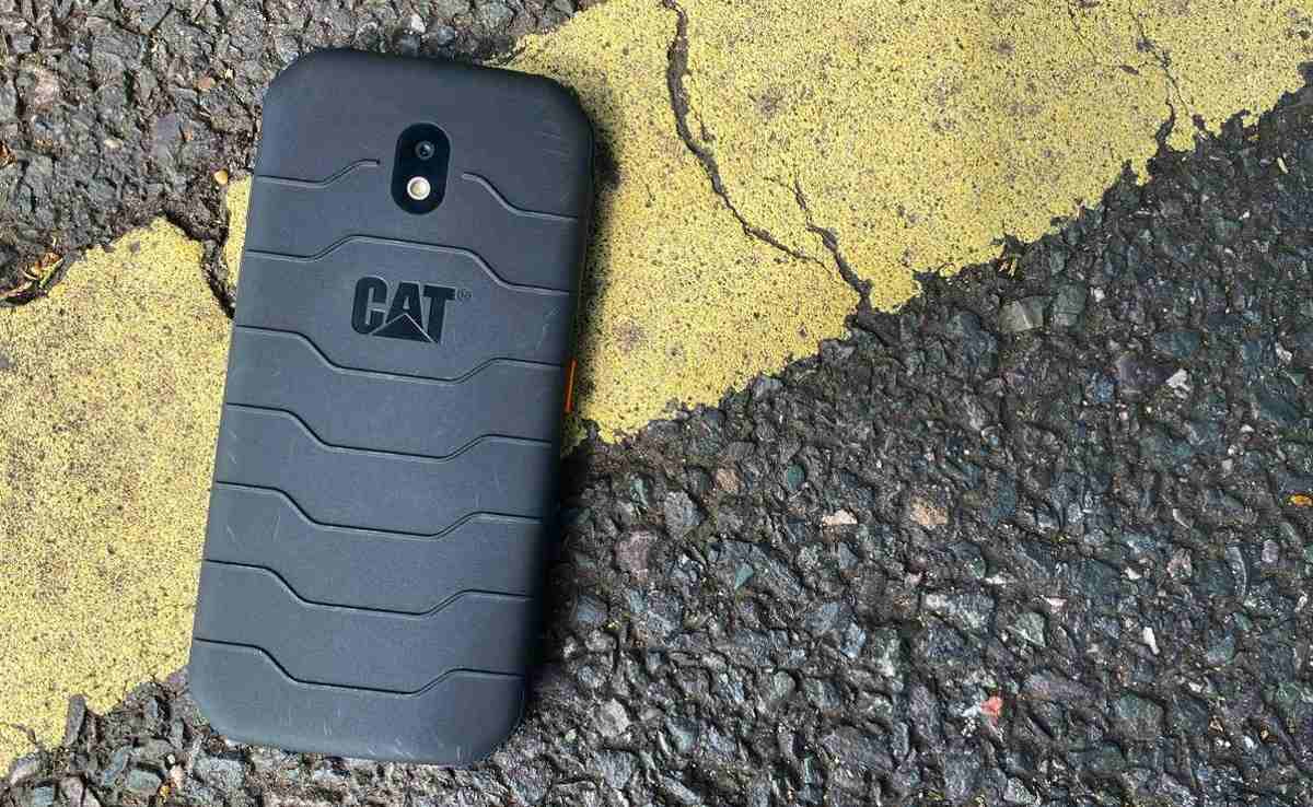 Odolný a hygienický CAT S42 H+