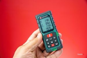 Dvakrát meraj a raz rež: Laserový merač PARKSIDE