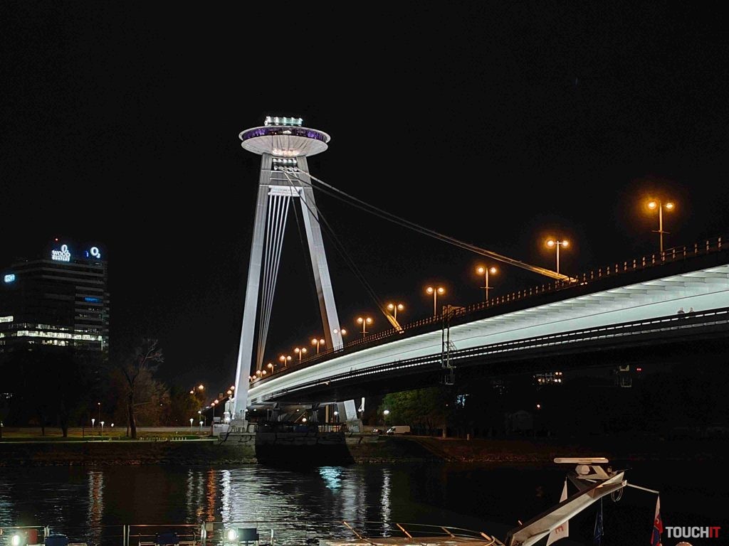 Kontrast noc OPPO Find X5 Pro