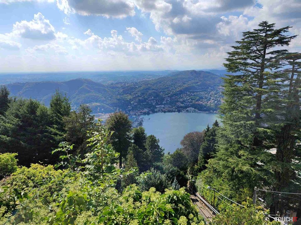 Edge 30 Ultra Hlavný