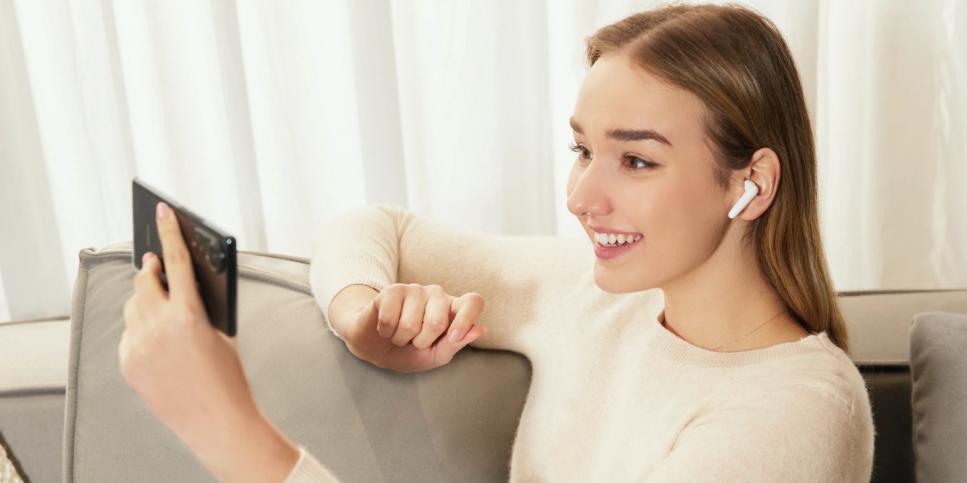 Huawei začal na Slovensku predávať nové bezdrôtové slúchadlá za dobrú cenu