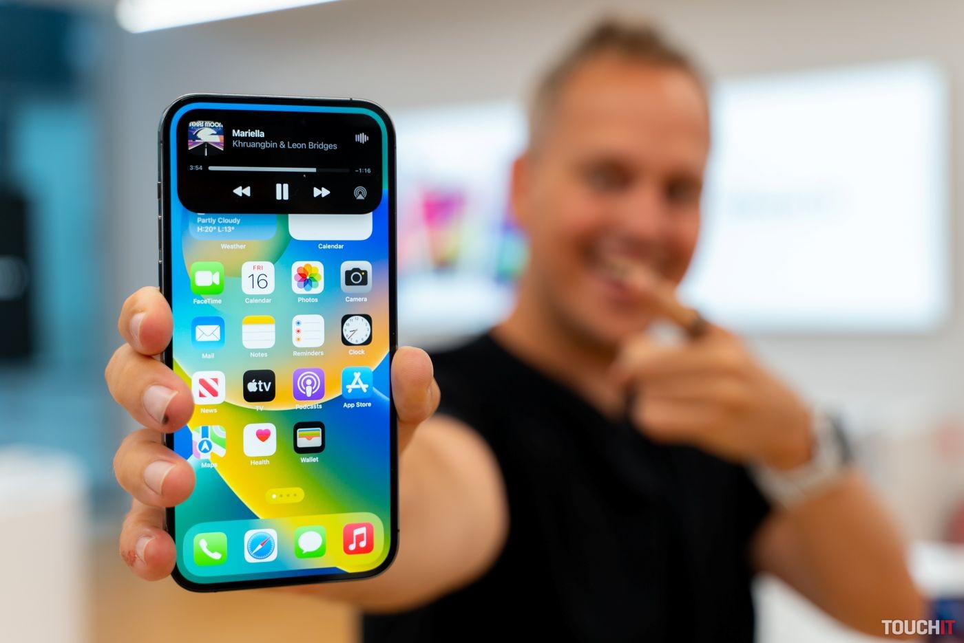 Toto je najškaredší iPhone 14 Pro Max