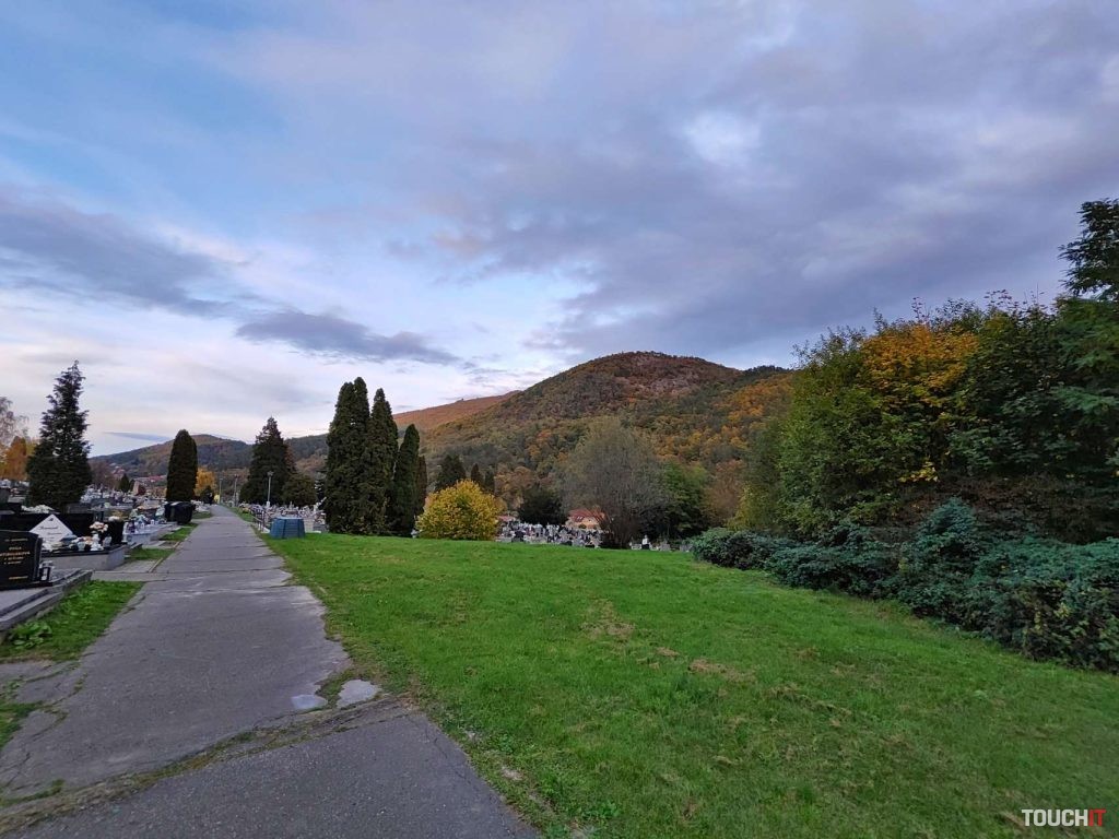 razr 2022 ultra kamera