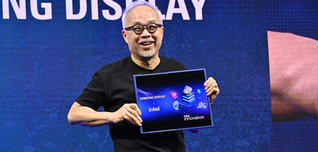 Samsung a Intel ukázali prvý rolovateľný počítač na svete