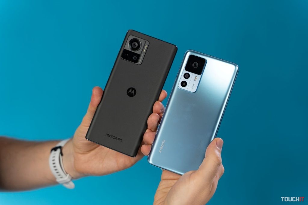 Xiaomi 12T Pro vs Motorola Edge 30 Ultra