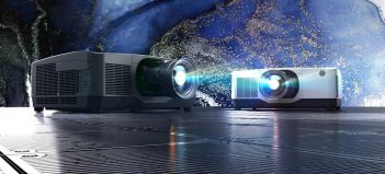 Sharp/NEC uvádza na trh nový laserový projektor PA1705UL