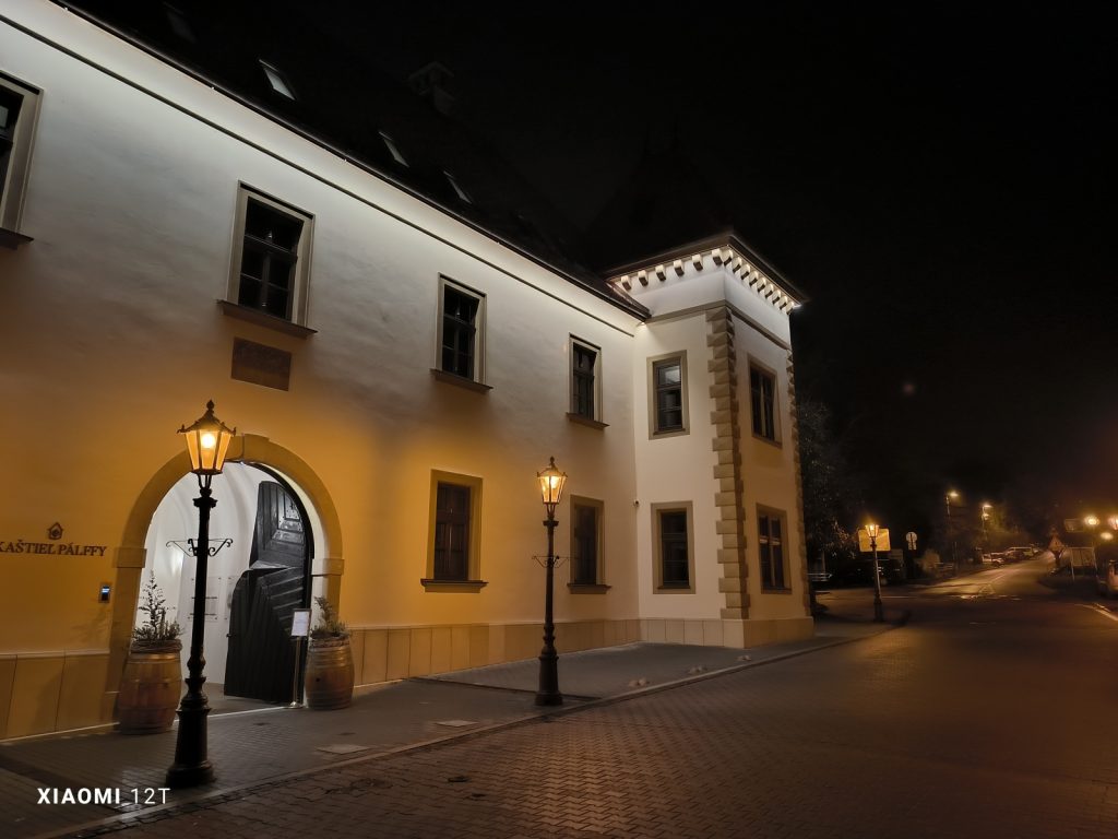 Xiaomi 12T nočný režim hlavný fotoaparát