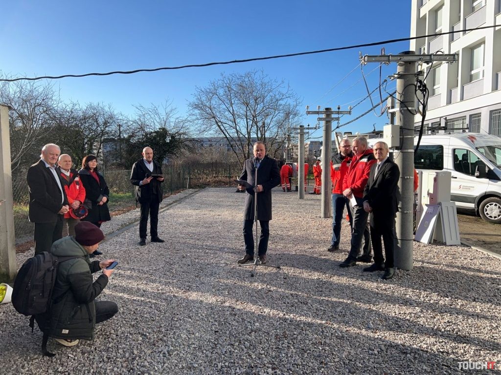 V Bratislave otvorili cvičný polygón pre mladých elektrotechnikov