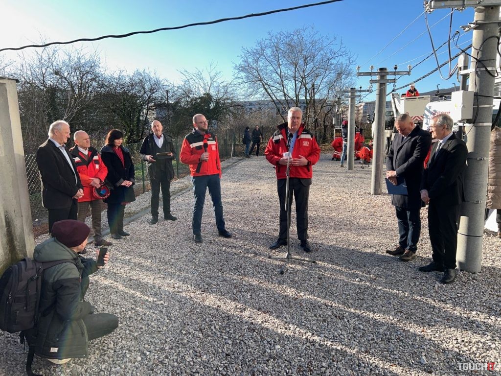 V Bratislave otvorili cvičný polygón pre mladých elektrotechnikov