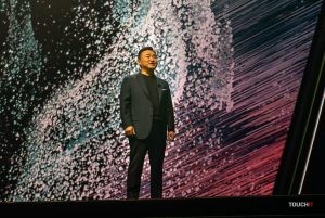 Šéf mobilnej divízie Samsungu, TM ROH pri prezentácii nového telefónu Galaxy S23 Ultra