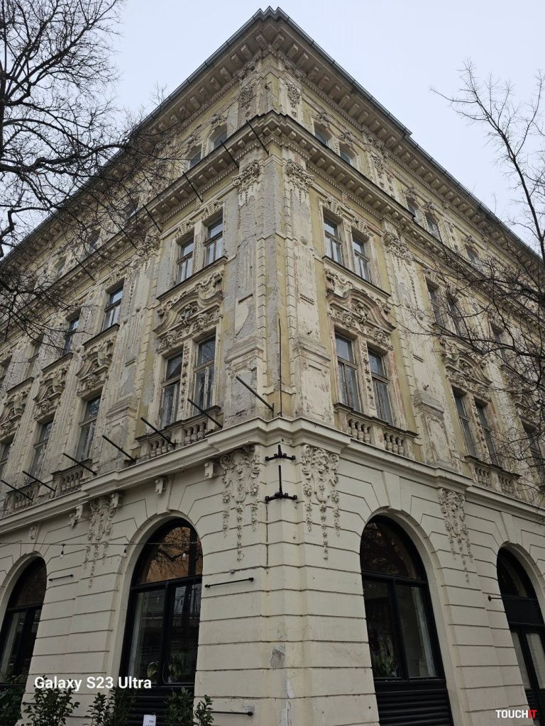 Samsung Galaxy S23 Ultra vs. iPhone 14 Pro Max