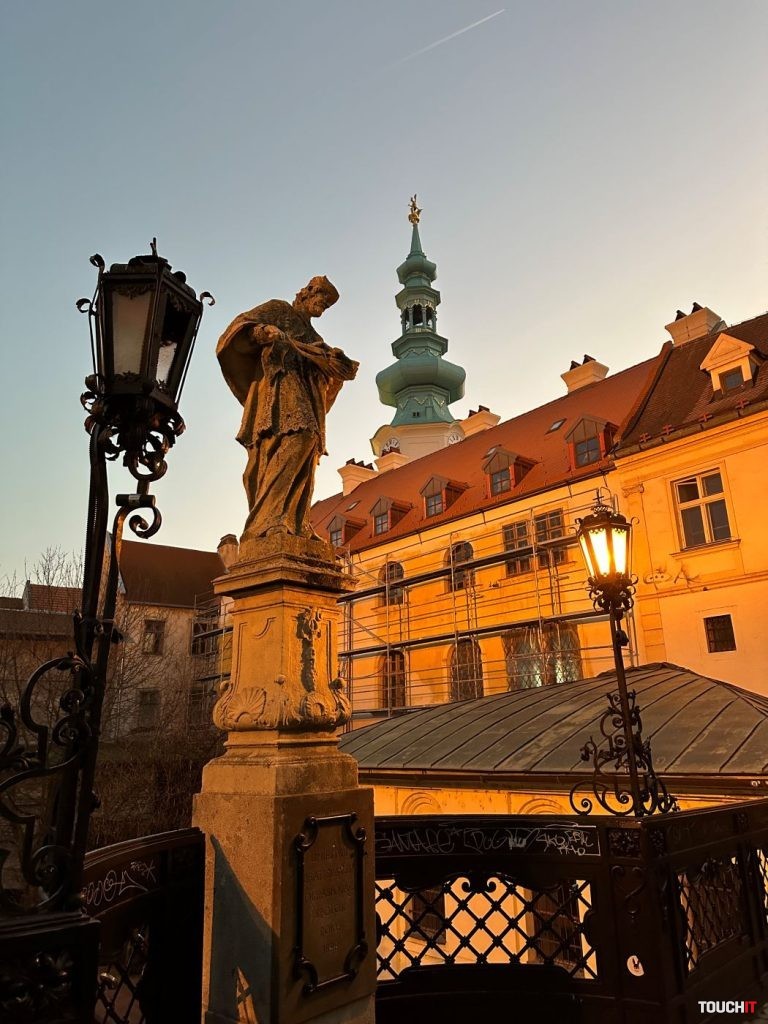 Samsung Galaxy S23 Ultra vs. iPhone 14 Pro Max