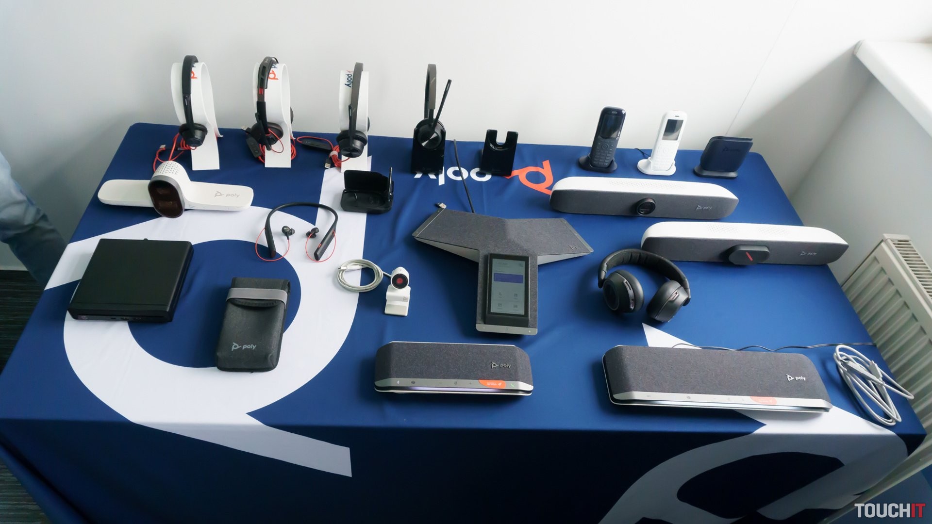 Pokročilá výbava na hybridnú prácu