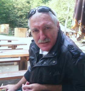 Elektrokolobežka nie je dopravný prostriedok, tvrdí známy analytik Ján Bazovský