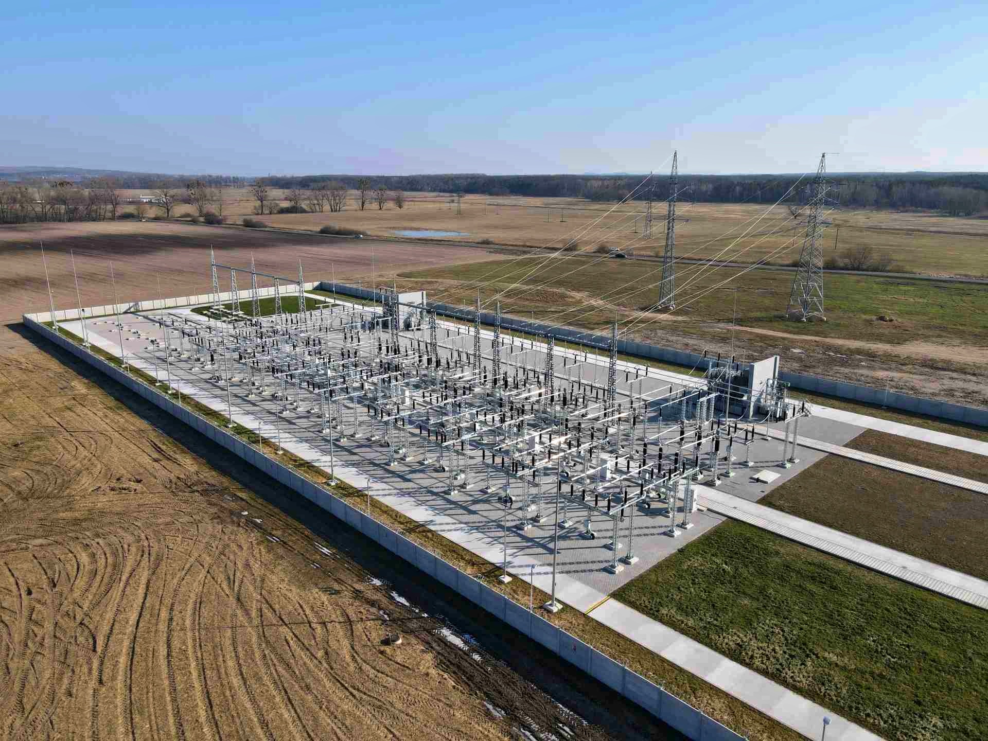 Nová elektrická stanica zvýši energetickú bezpečnosť na západnom Slovensku (VIDEO TOUCHIT)