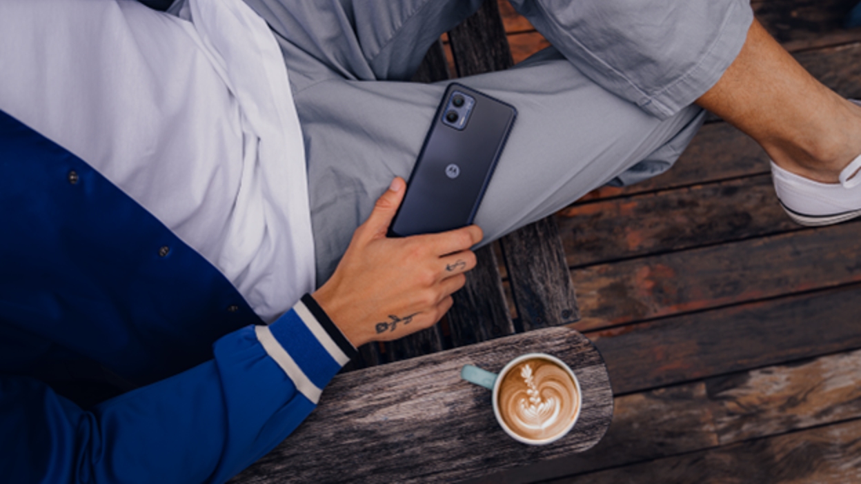 Motorola chce dobehnúť Samsung: Nová aplikácia ukryje vaše dáta