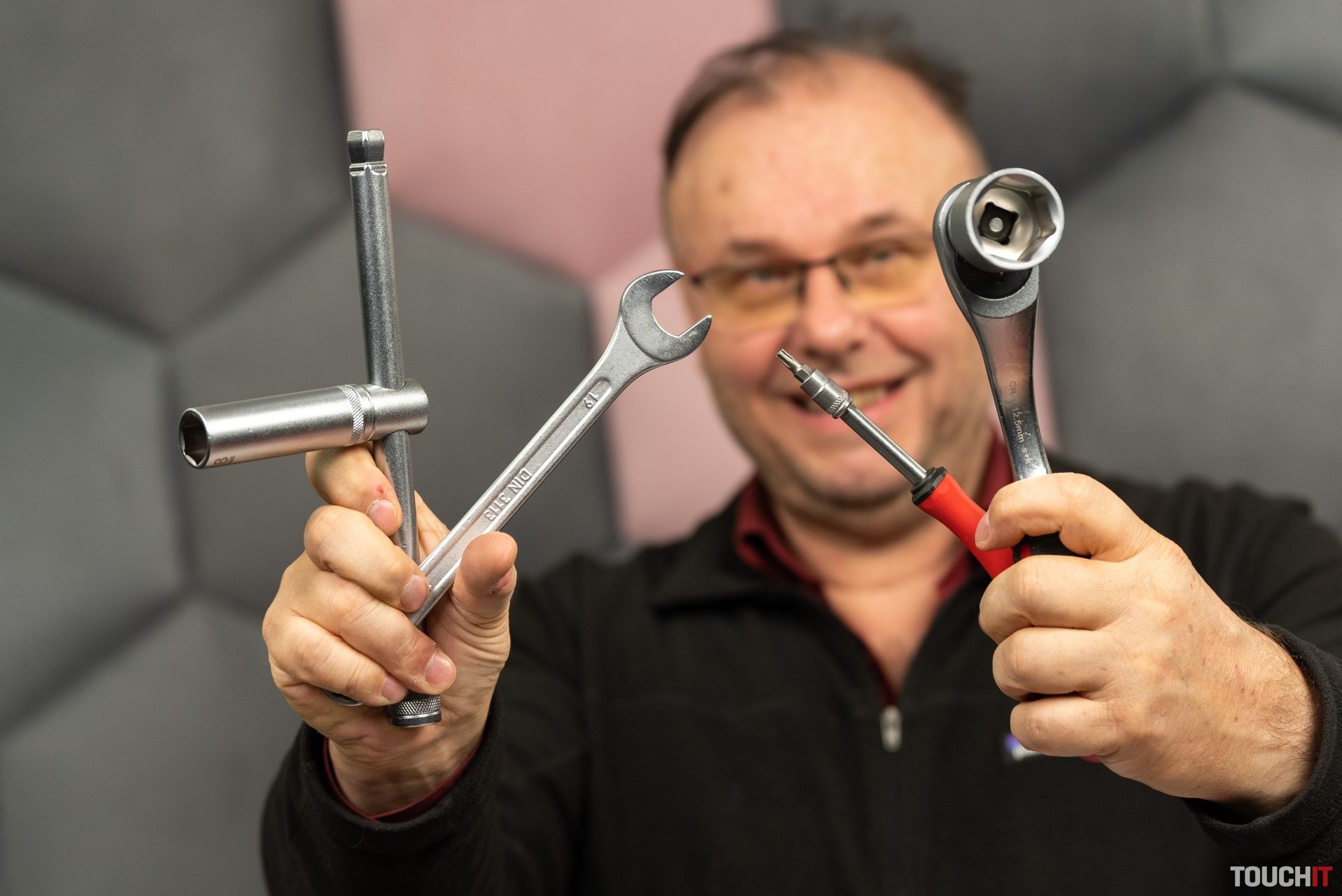 Súprava nástrčkových kľúčov pre domáceho majstra