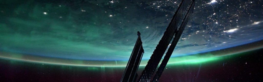 Polárna žiara z vesmíru