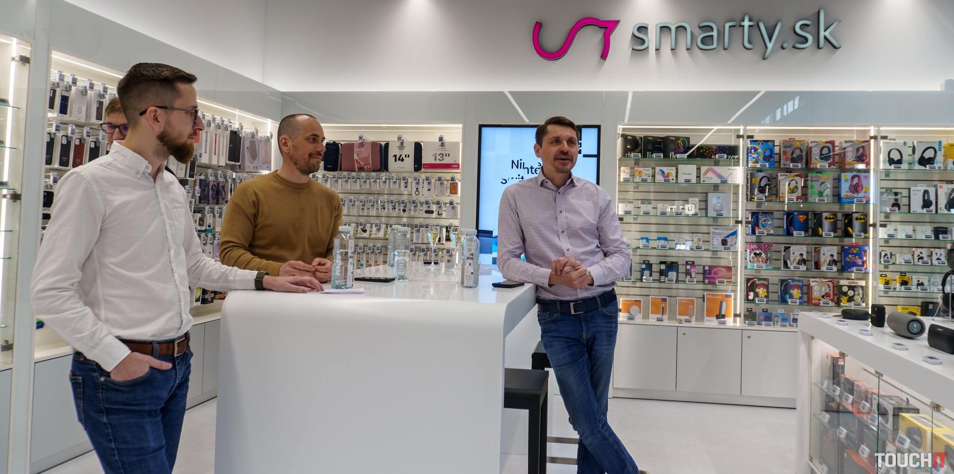 Smarty.sk: Ľudia sa vracajú do predajní a my vieme poradiť. Teraz sú výrazné zľavy