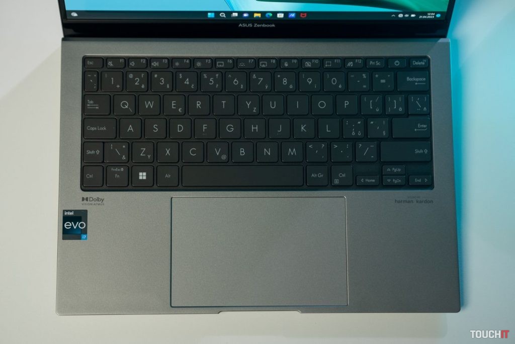 ASUS Zenbook S 13 OLED