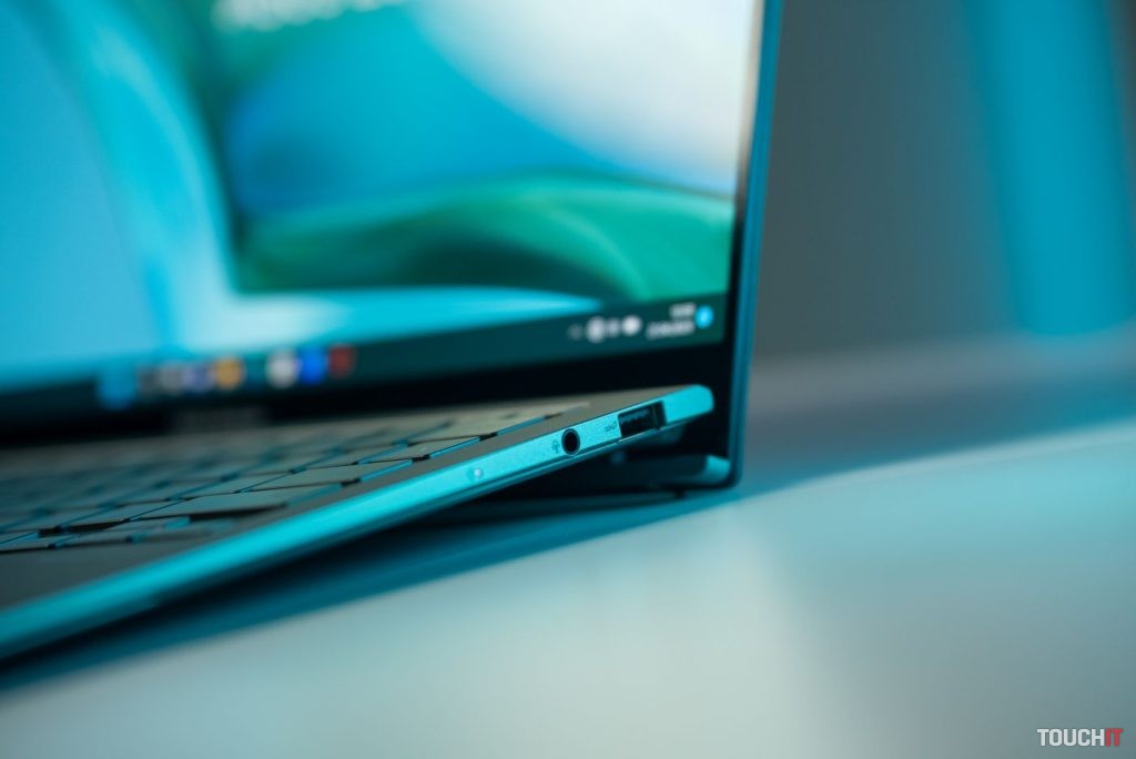 ASUS Zenbook S 13 OLED